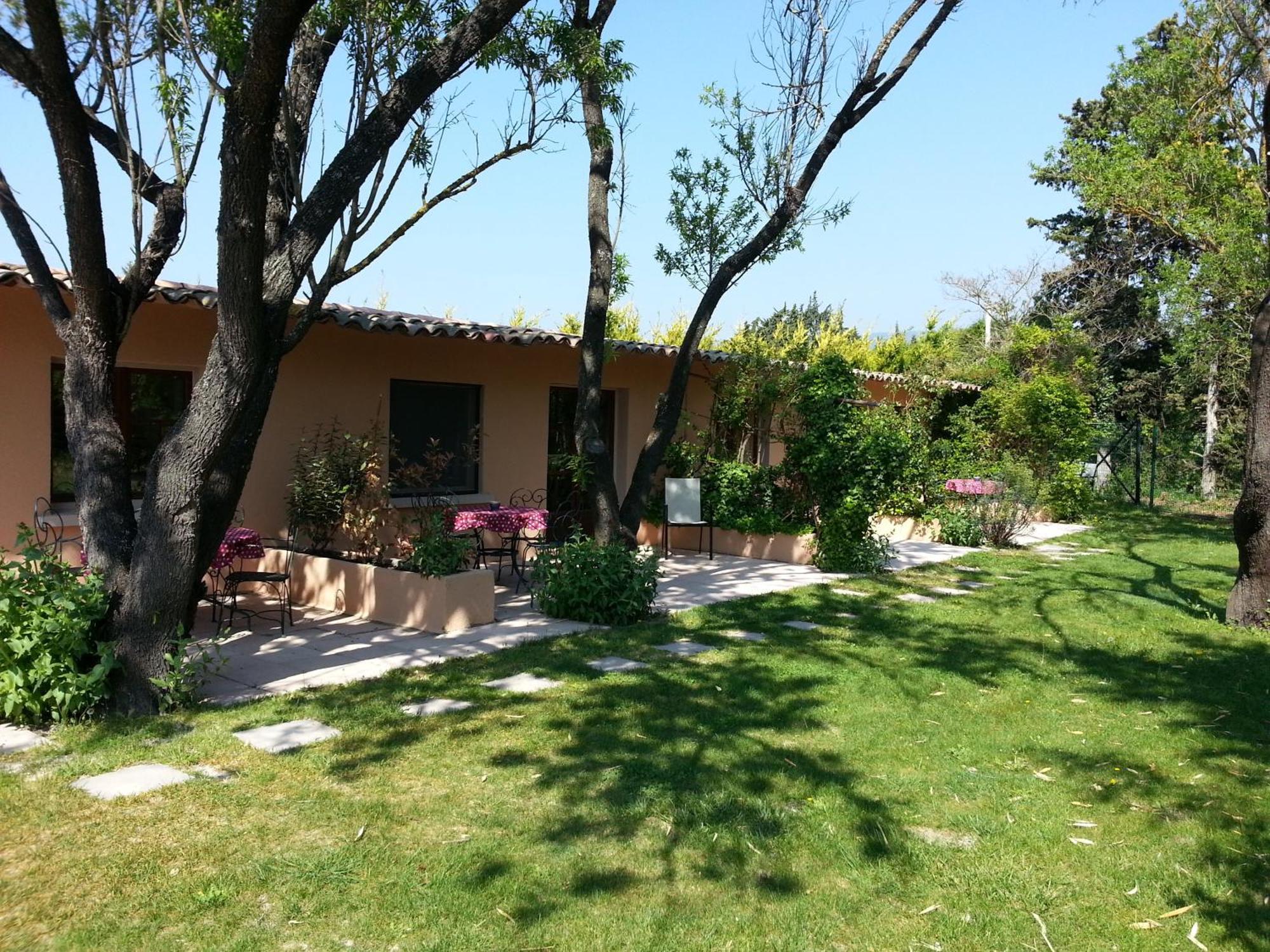 Bed and Breakfast Mas la Provence LʼIsle-sur-la-Sorgue Exterior foto