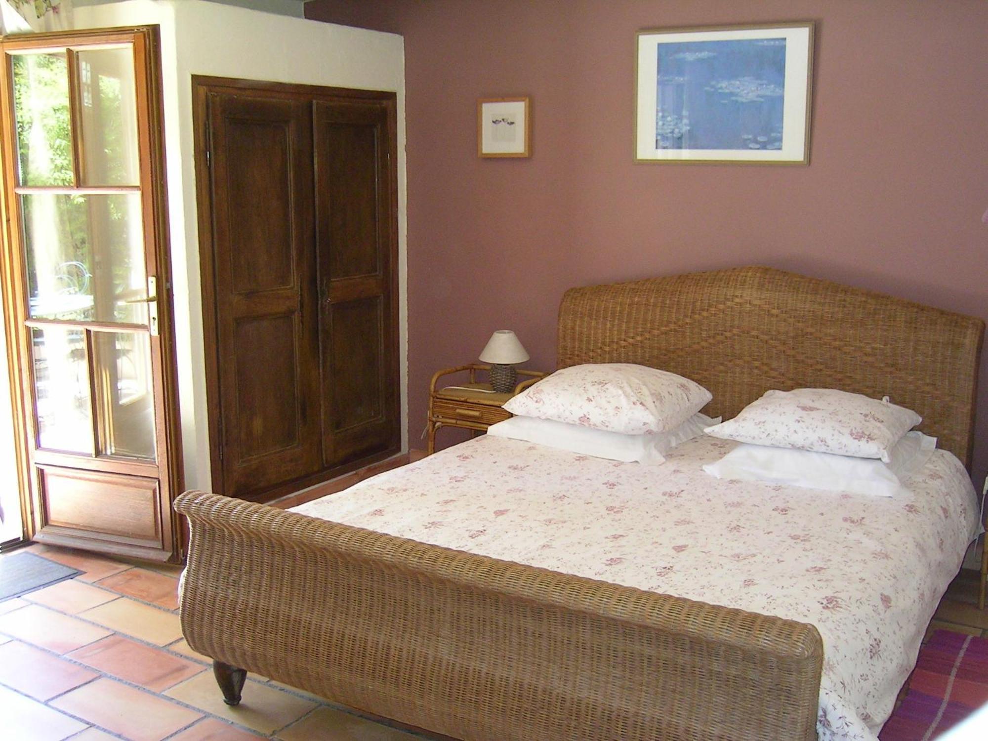 Bed and Breakfast Mas la Provence LʼIsle-sur-la-Sorgue Habitación foto