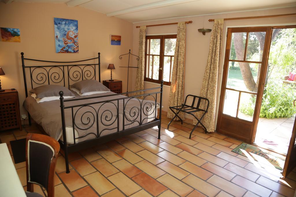 Bed and Breakfast Mas la Provence LʼIsle-sur-la-Sorgue Exterior foto