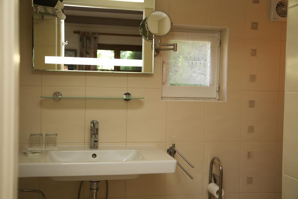 Bed and Breakfast Mas la Provence LʼIsle-sur-la-Sorgue Exterior foto
